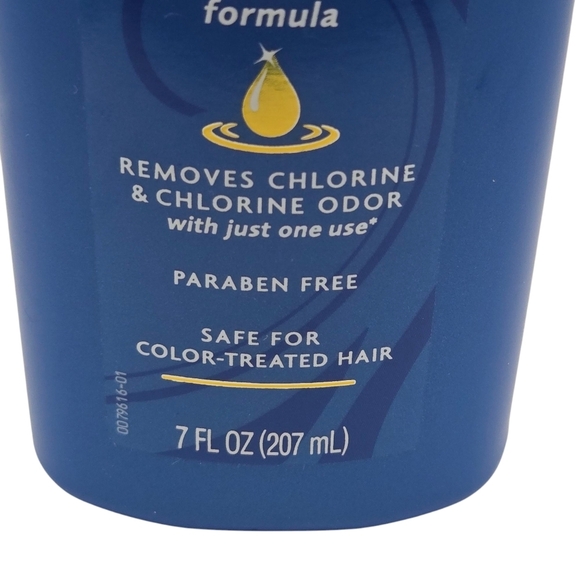 Ultra Swim Moisturizing Chlorine Removal Shampoo 7 fl.oz. - Picture 4 of 7